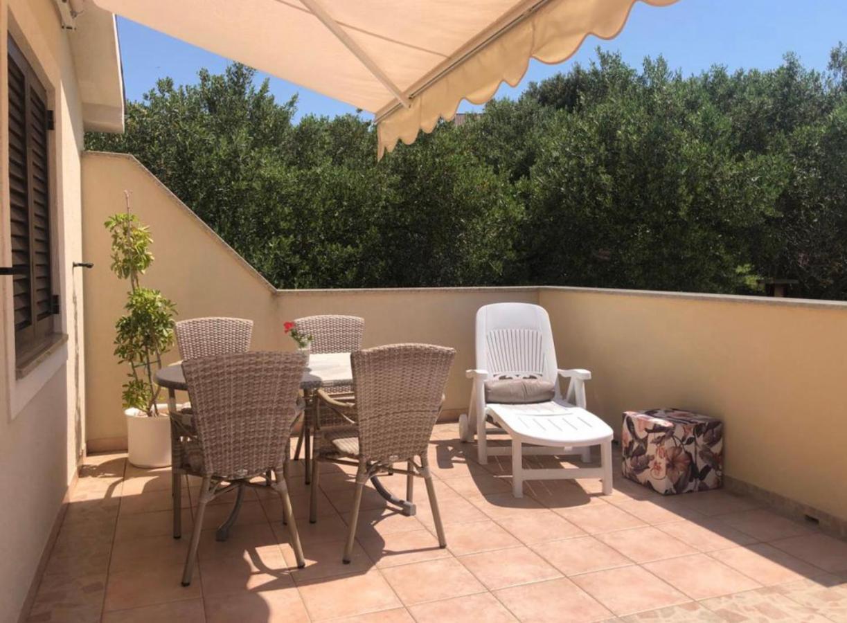 Apartmani Anamar Supetarska Draga Exterior photo